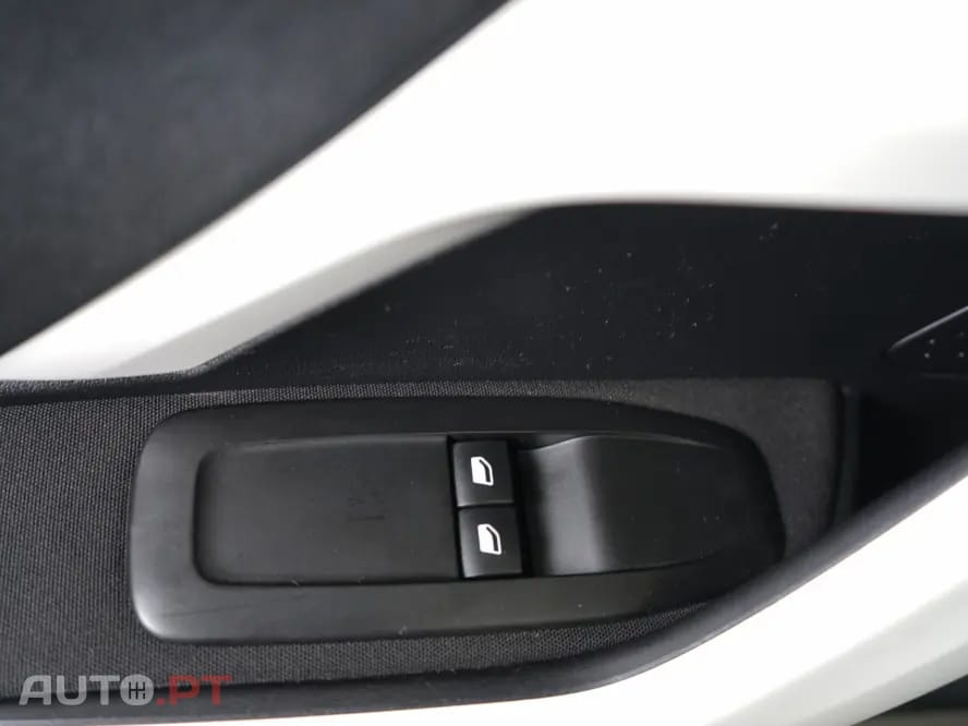 Peugeot 208 1.0 VTi Access