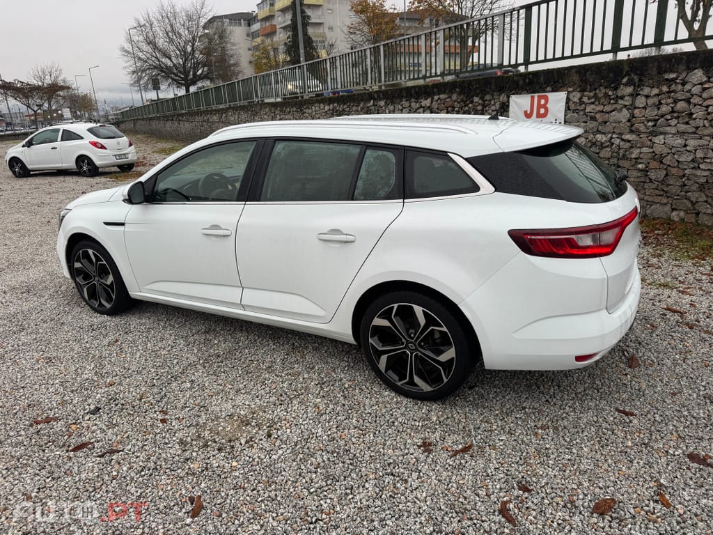 Renault Mégane Sport Tourer 1.5 Blue dCi Intens