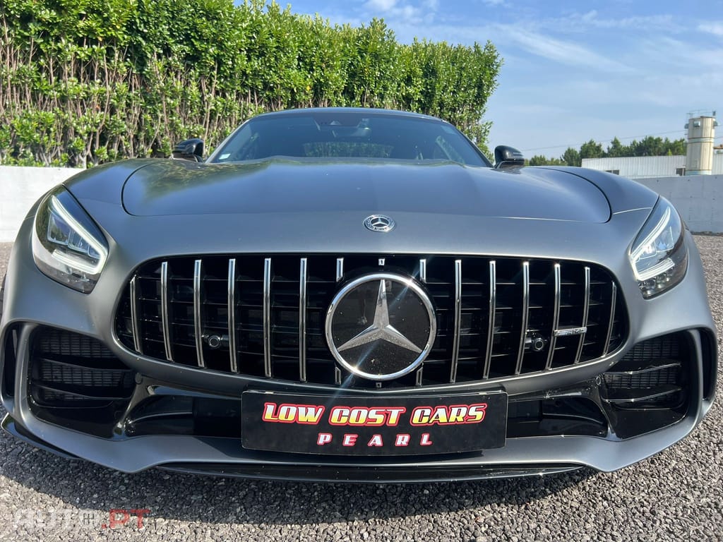 Mercedes-Benz AMG GT R