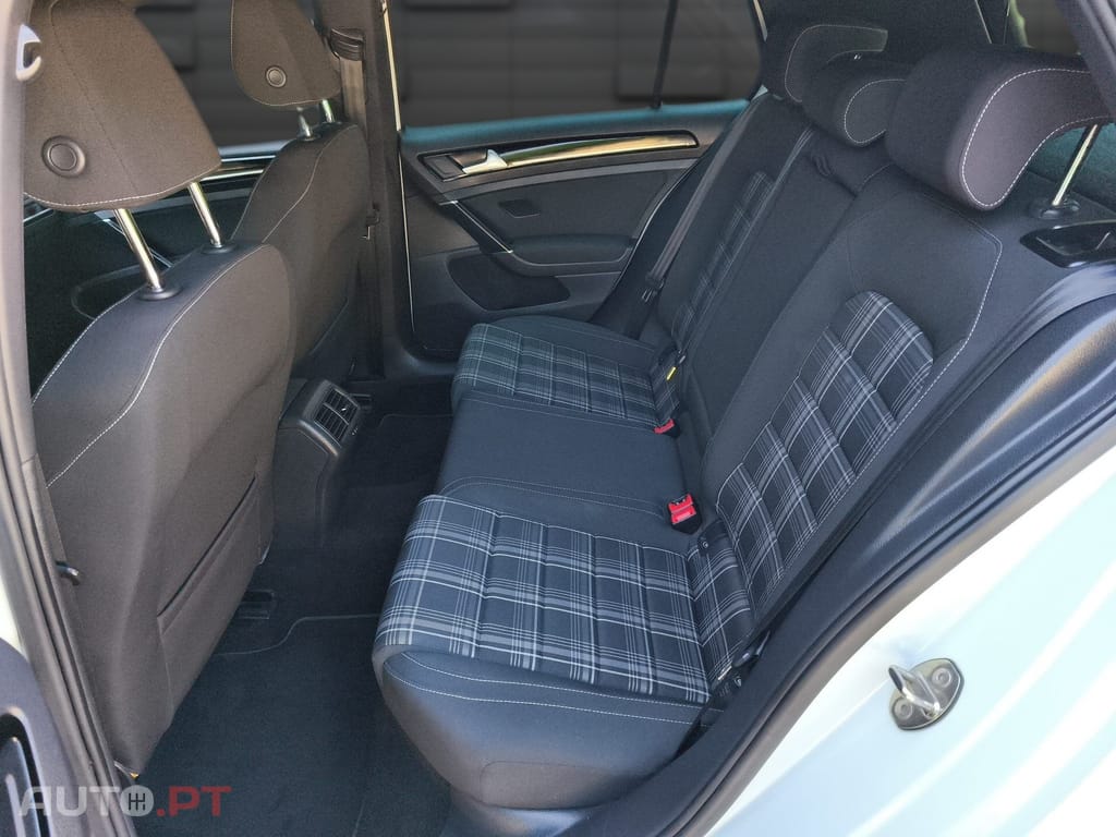 Volkswagen Golf 2.0 TDi GTD