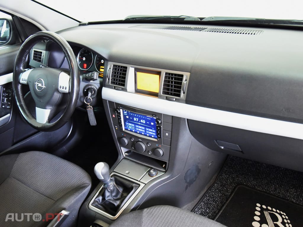 Opel Vectra GTS 1.9 CDTi