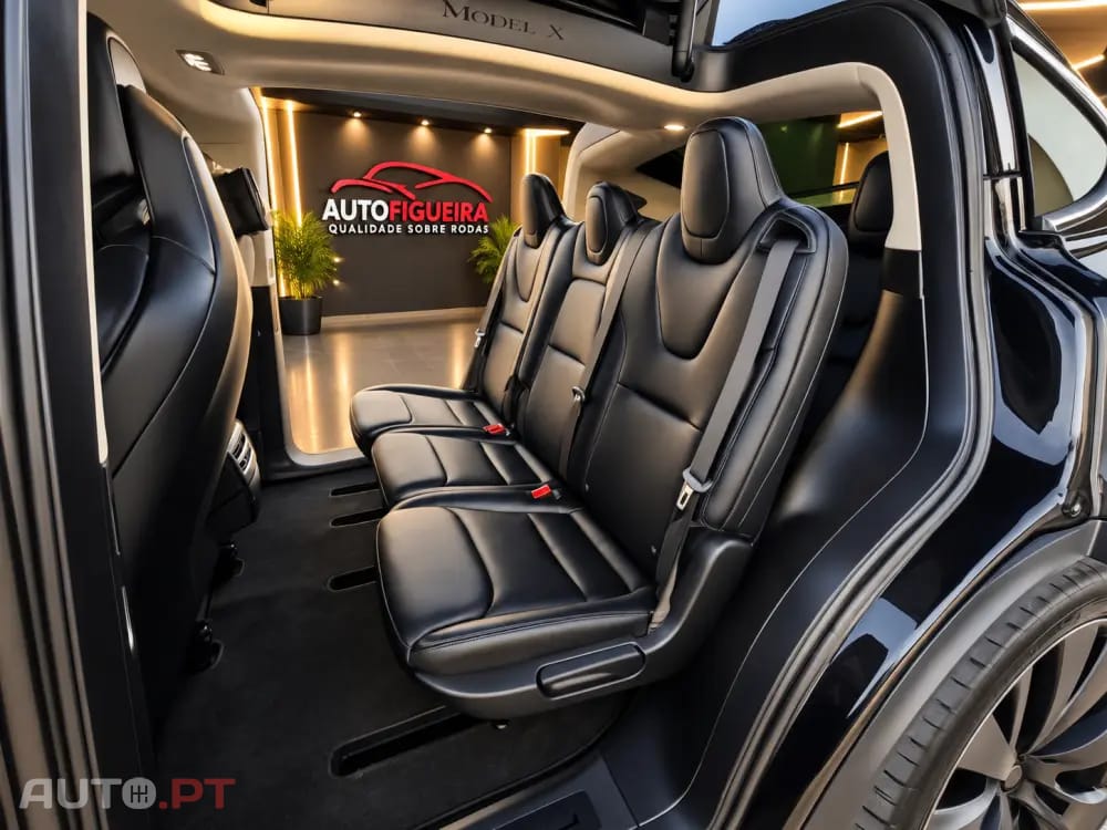 Tesla Model X 100D