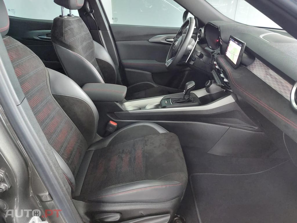 Alfa Romeo Tonale 1.3 Plug-In Hybrid Veloce e-AWD