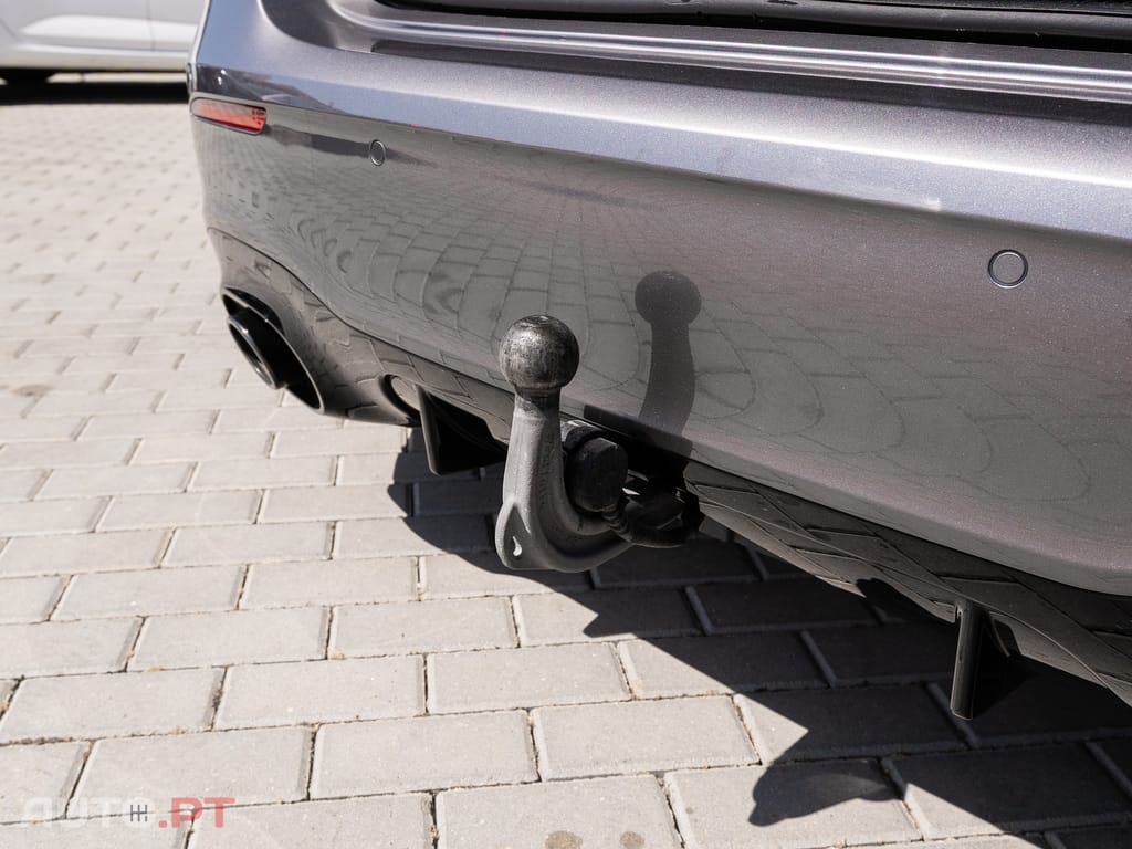 Mercedes-Benz A 35 AMG 4Matic Speedshift DCT 7G — fotografia 12