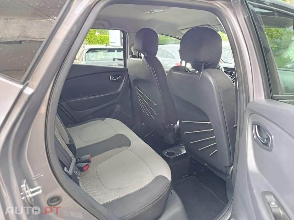 Renault Captur 1.5 DCI INTENS