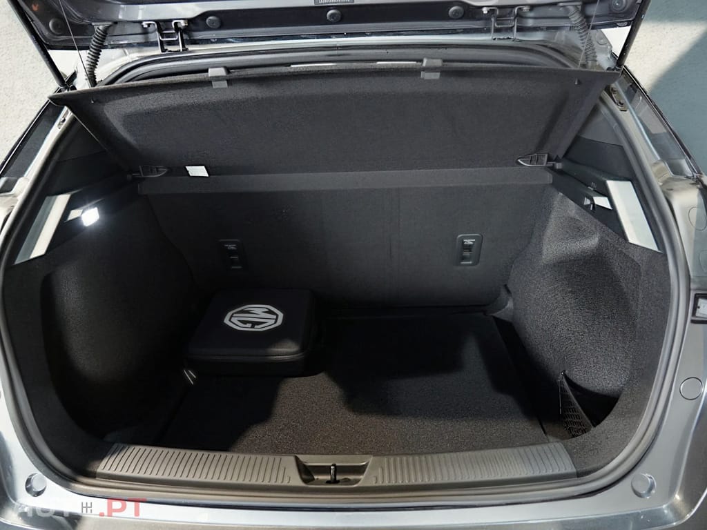 MG MG4 51 kWh Standard