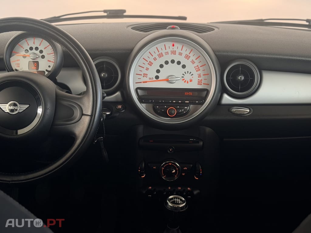 MINI Cooper One 1.6