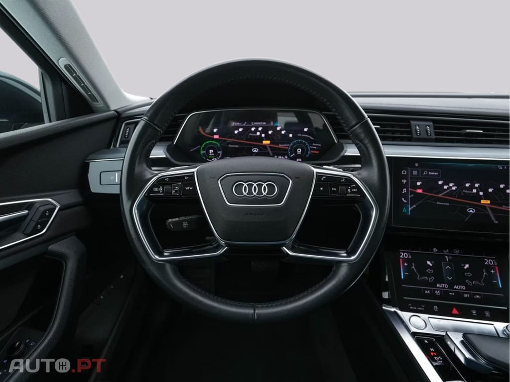 Audi E-Tron I.V.A DEDUTIVEL 