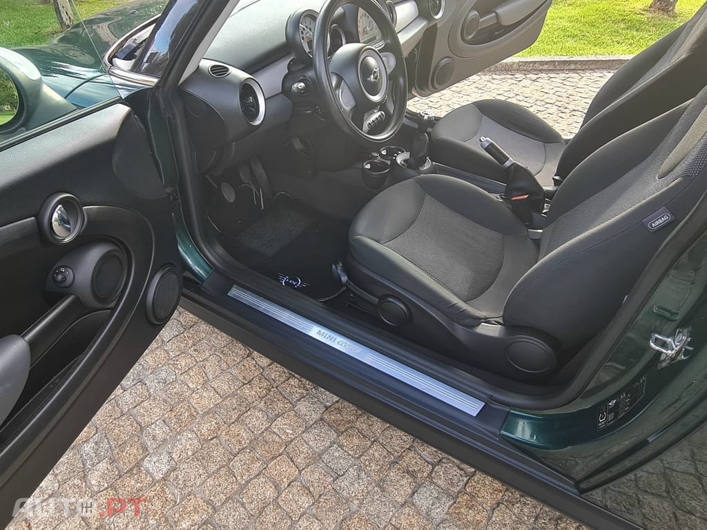 MINI Cooper Outro