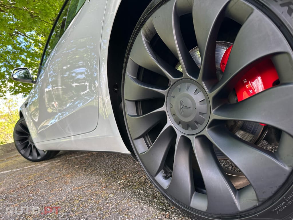 Tesla Model 3 Performance Dual Motor AWD