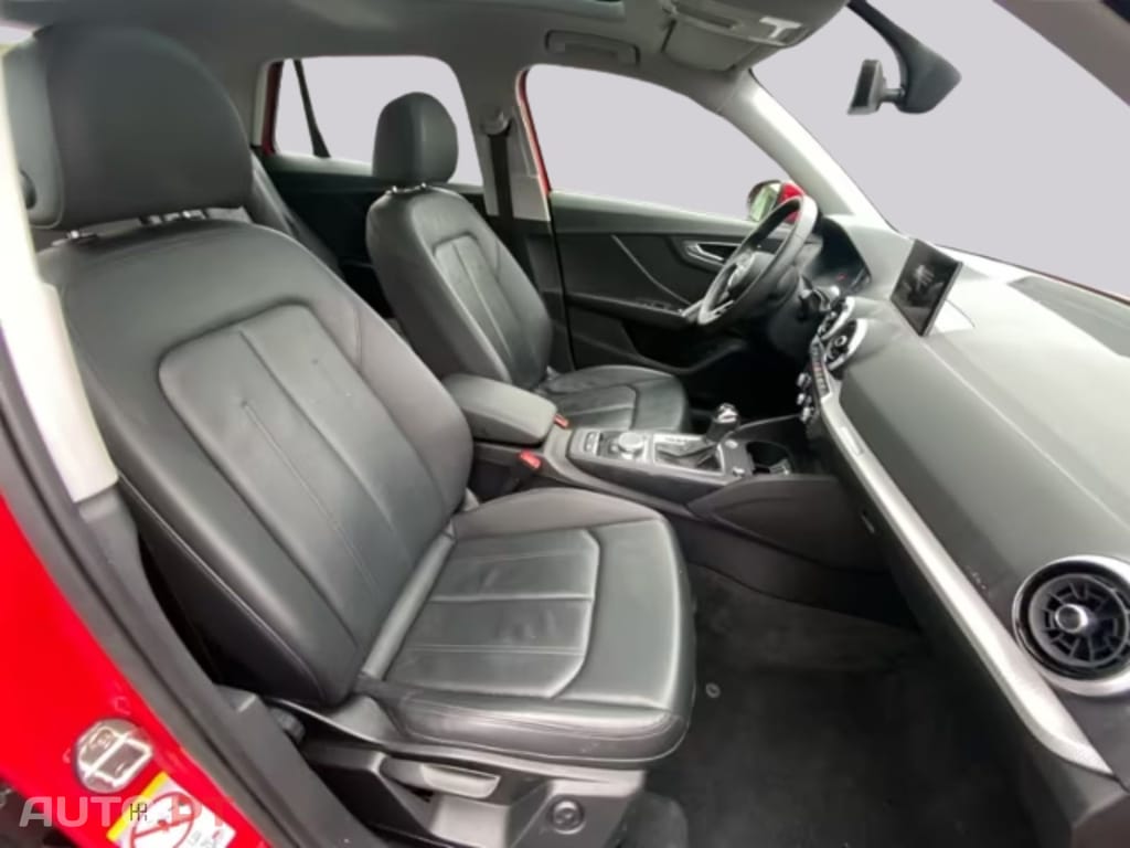 Audi Q2 I.V.A  DEDUTÍVEL 35 TDI 