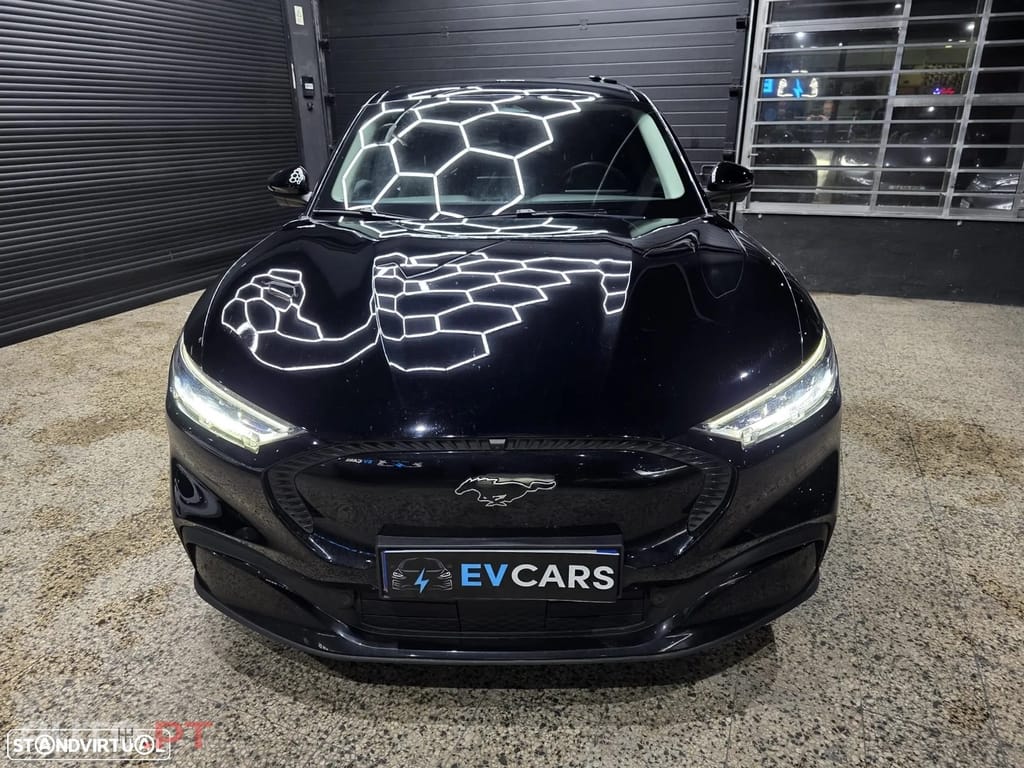 Ford Mustang Mach-E 75.7 kWh Base