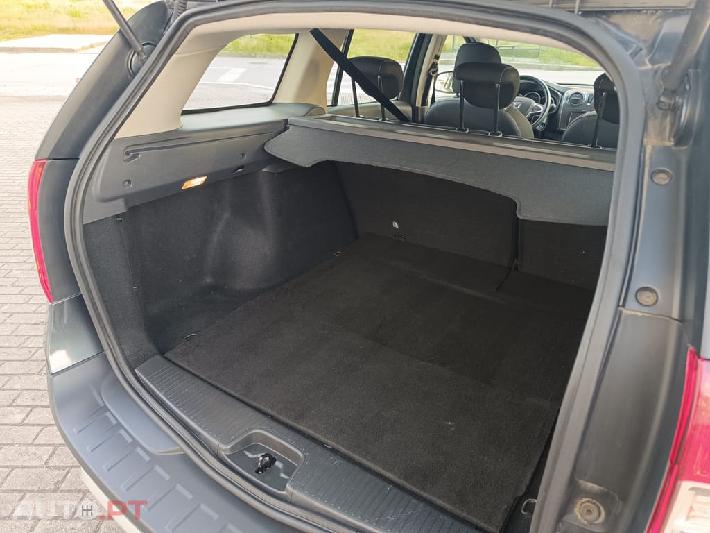 Dacia Logan MCV 0.9 TCe Stepway - Nacional