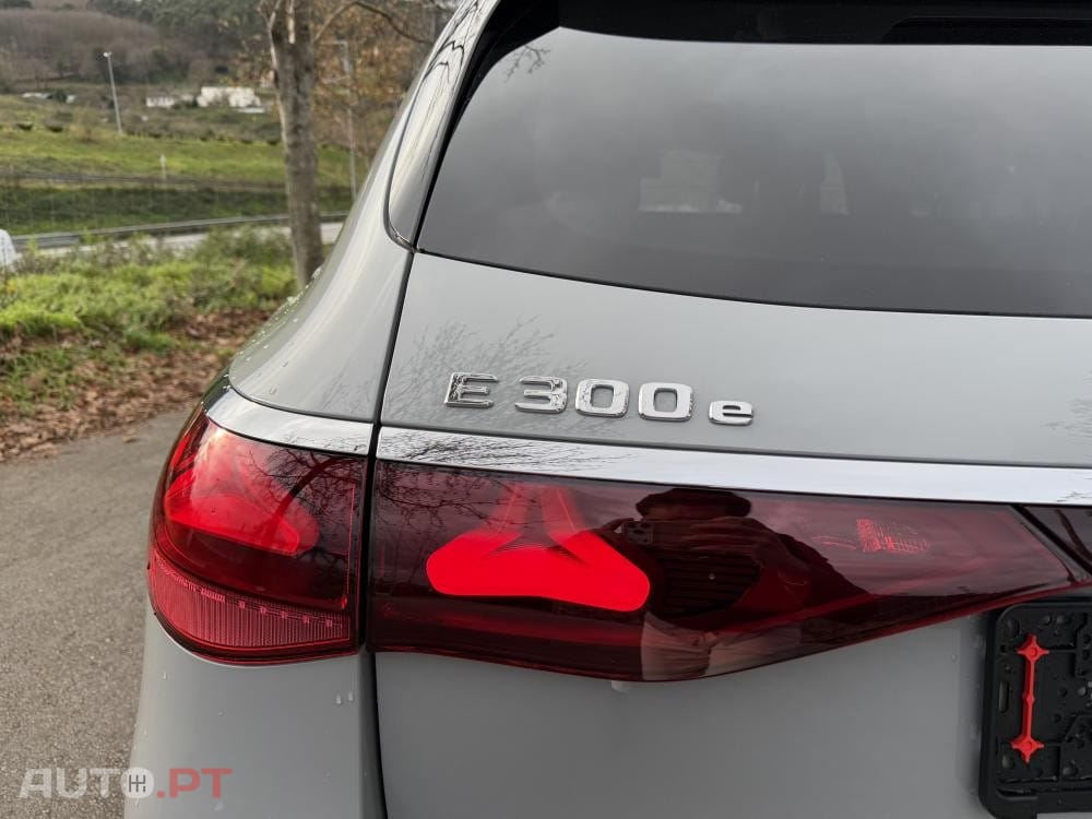 Mercedes-Benz E 300 e AMG Line