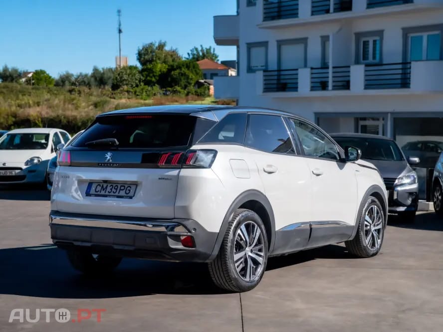 Peugeot 3008 1.6 Hybrid Allure Pack e-EAT8