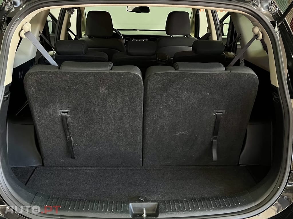 Kia Carens 1.7 CRDi ISG TX