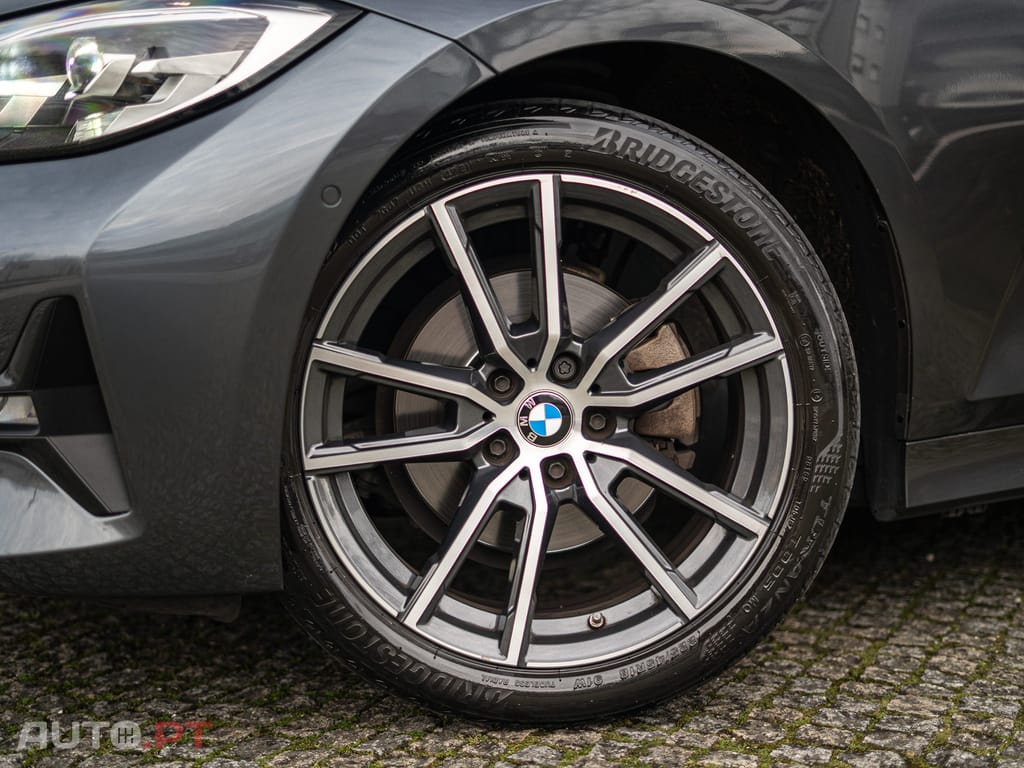 BMW 320 d Line Sport Shadow Auto