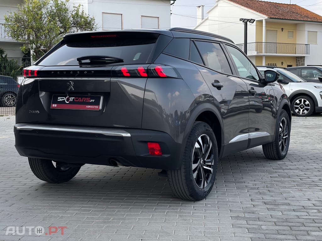 Peugeot 2008 1.2 PureTech Allure Pack