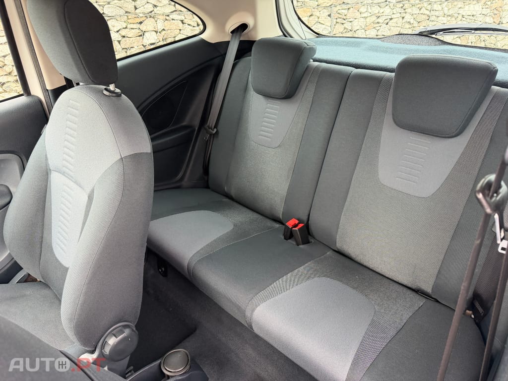 Ford KA 1.2 Titanium