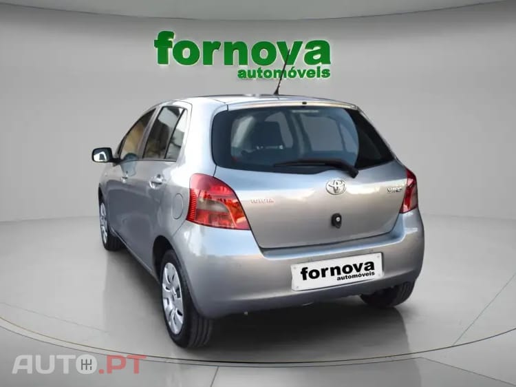 Toyota Yaris 1.0 VVT-i Sol