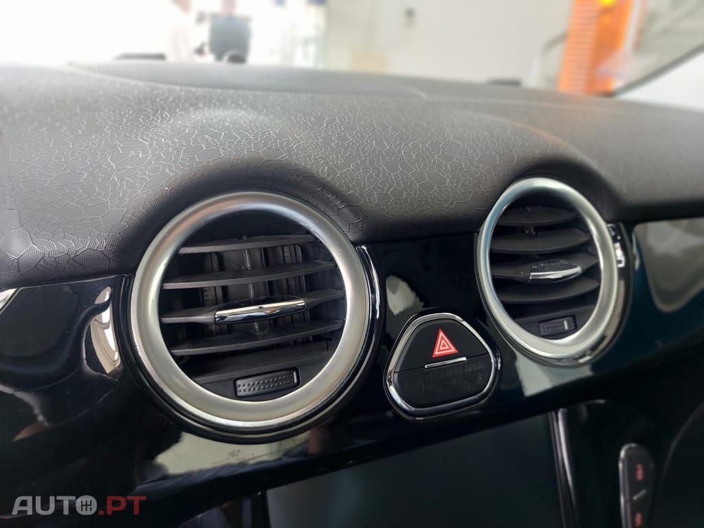 Opel Adam 1.2 Glam