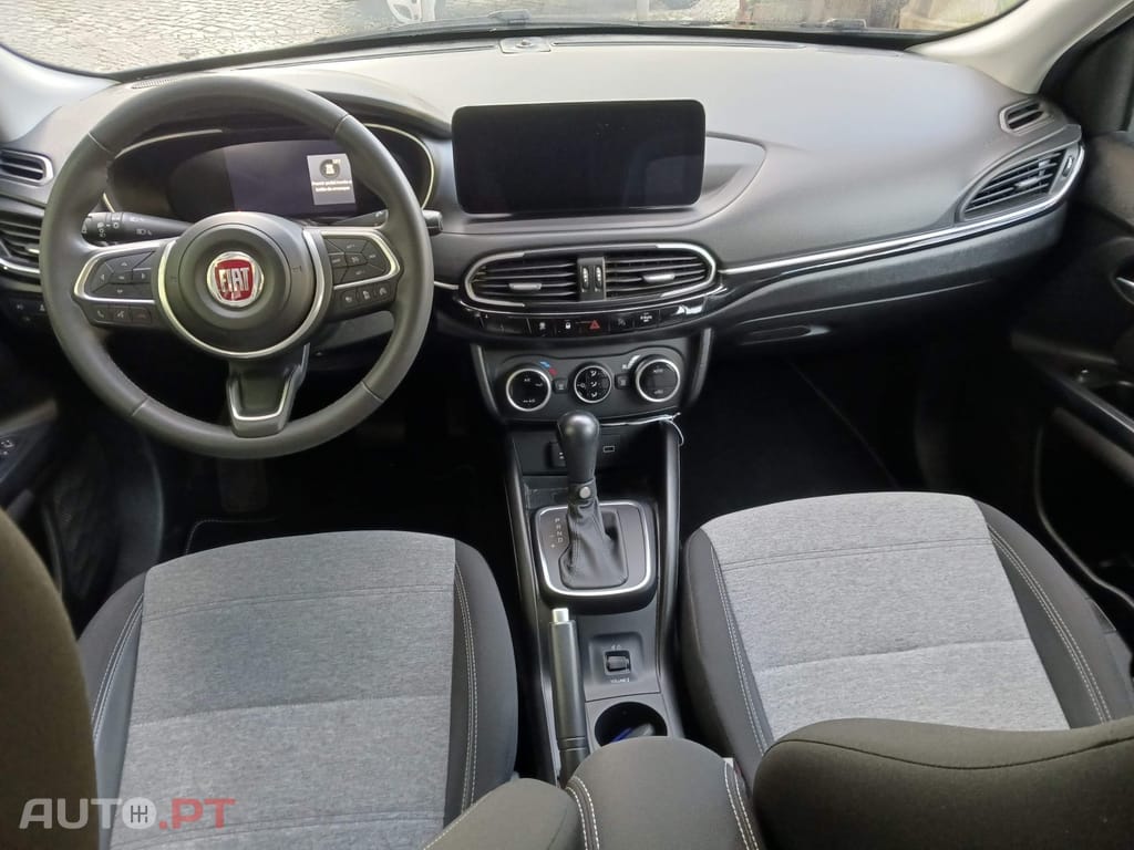 Fiat Tipo 1.5 GSE T4 Cross DCT — fotografia 11