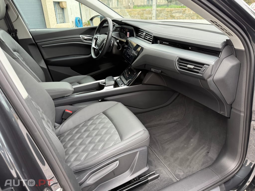 Audi Q8 E-Tron 55 quattro Advanced