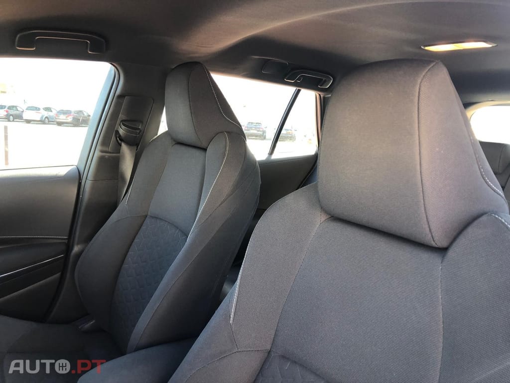 Toyota Corolla 1.8 Hybrid Comfort+P.Sport
