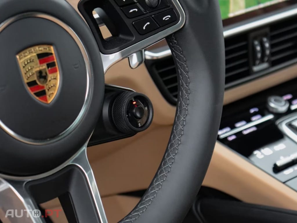 Porsche Cayenne E-Hybrid I.V.A DEDUTIVEL 