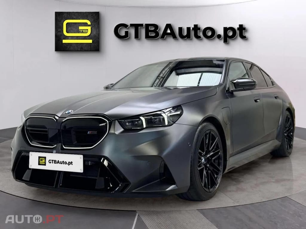 BMW M5 Drivers B&W I.V.A DEDUTÍVEL 