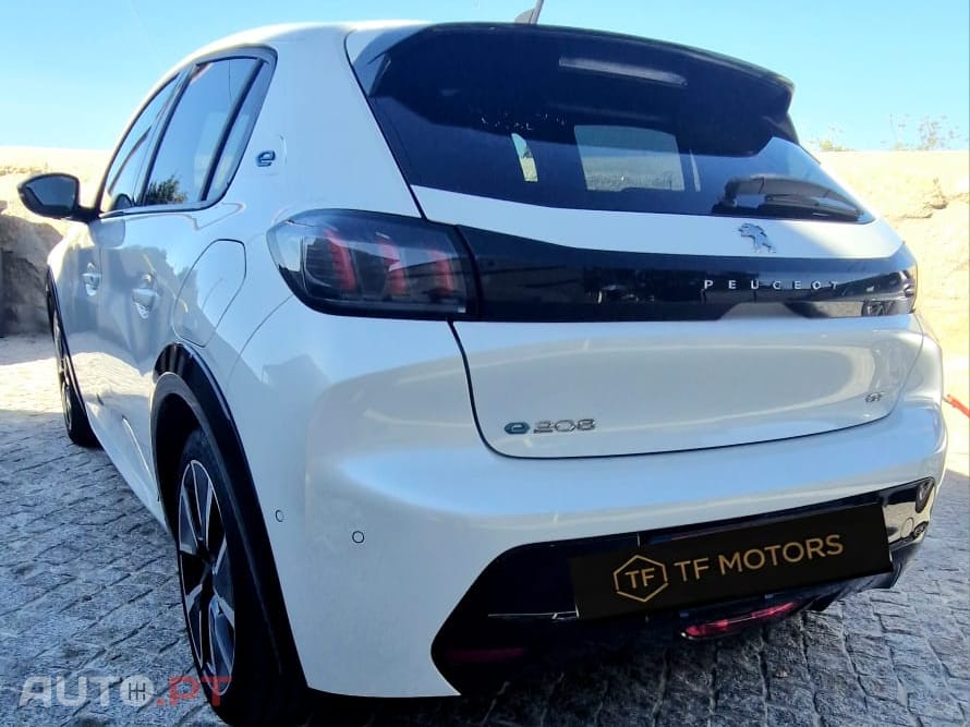 Peugeot E-208 Pack GT