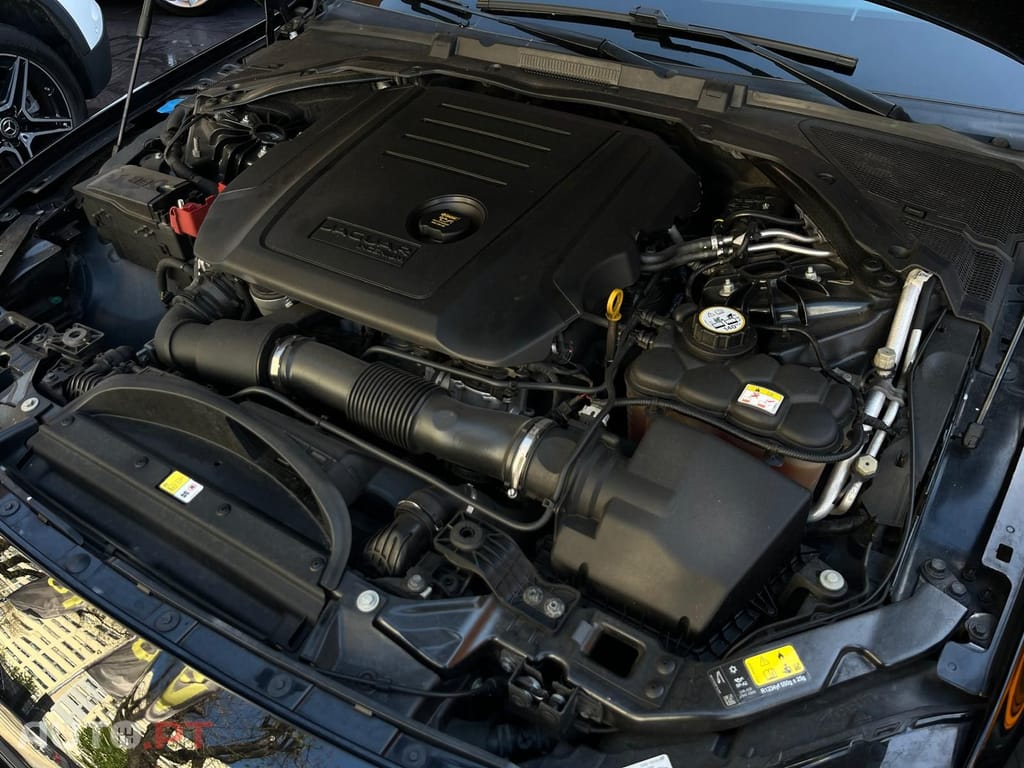 Jaguar XF 2.0d PRESTIGE