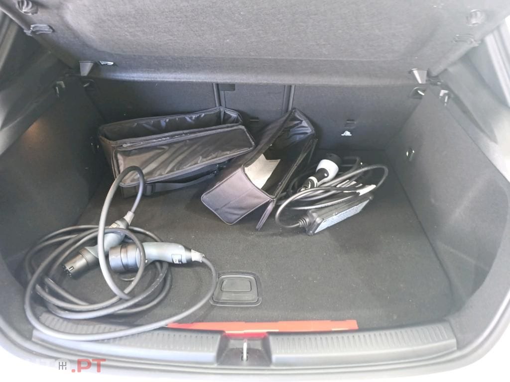 Mercedes-Benz A 250 e Style Plus