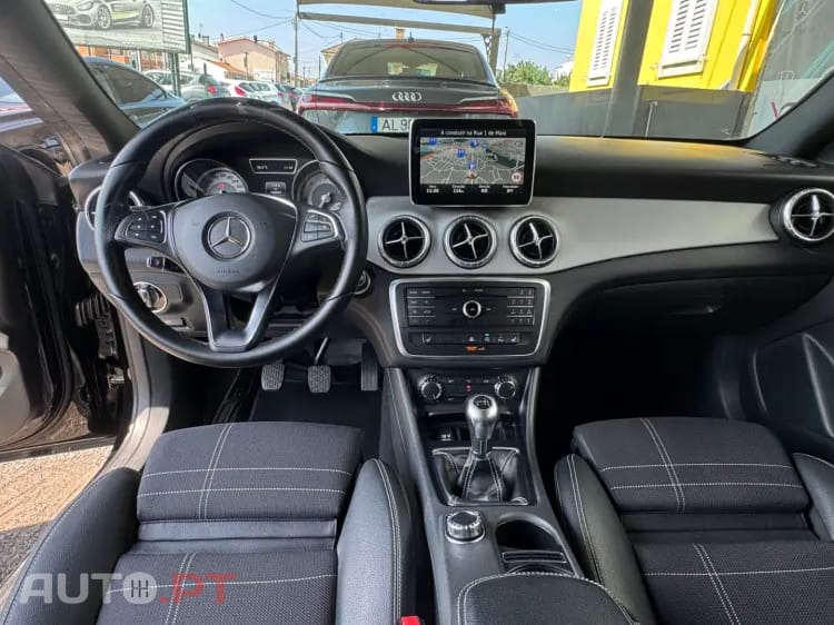 Mercedes-Benz CLA 200 d Shooting Brake Urban
