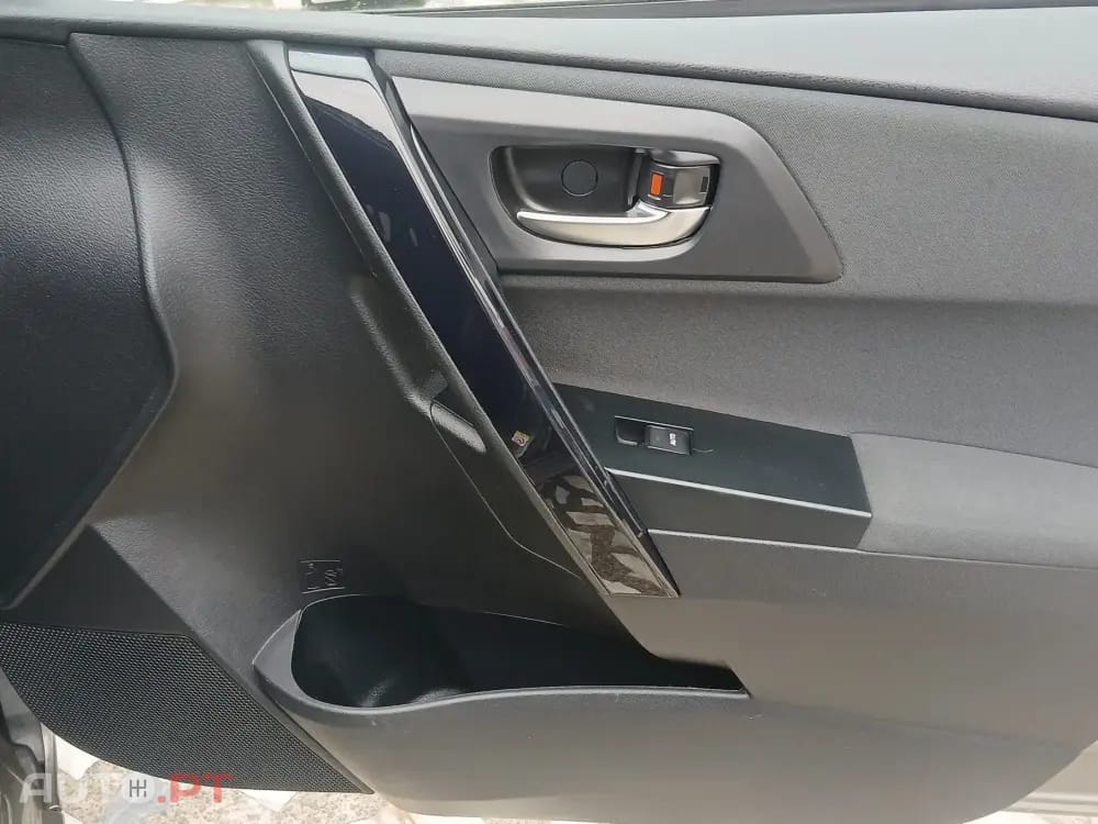 Toyota Auris Touring Sports 1.4 D-4D Exclusive+Navi
