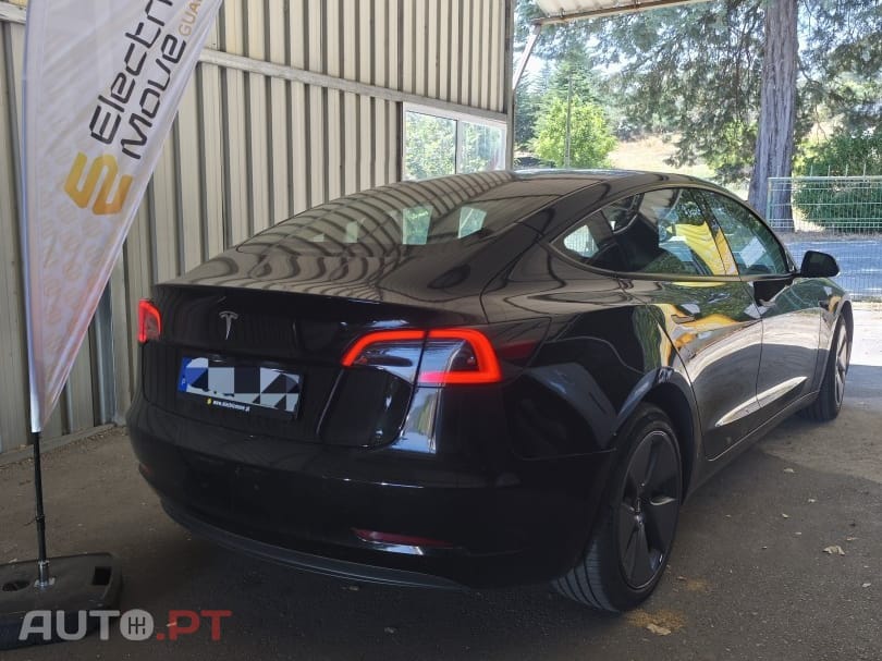 Tesla Model 3 Long Range RWD — fotografia 21