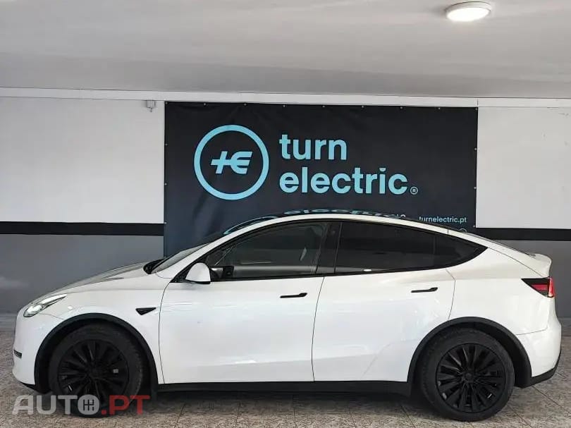 Tesla Model Y Long Range Dual Motor AWD