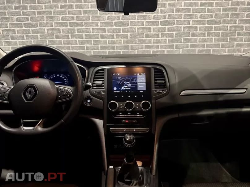 Renault Mégane Sport Tourer BLUE dCi 115 EDC INTENS