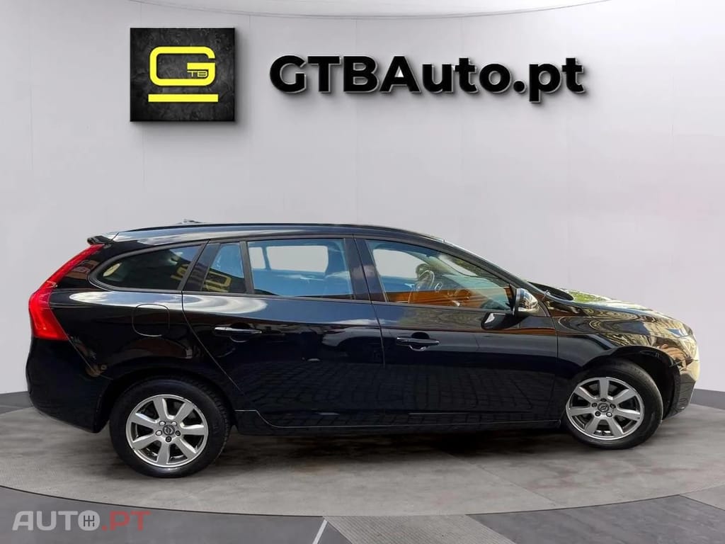 Volvo V60 2.0 D2 Momentum