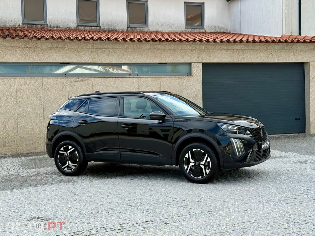 Peugeot 2008 1.2 PureTech GT EAT8