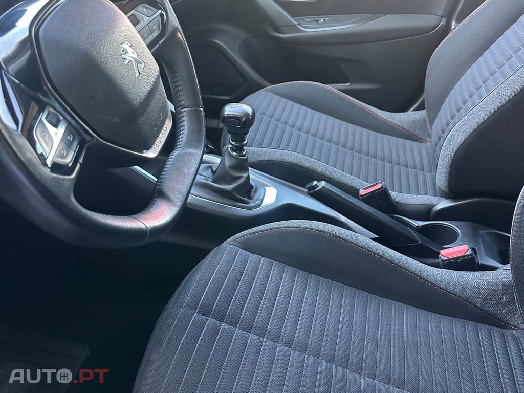 Peugeot 2008 1.5 BlueHDi Active Pack