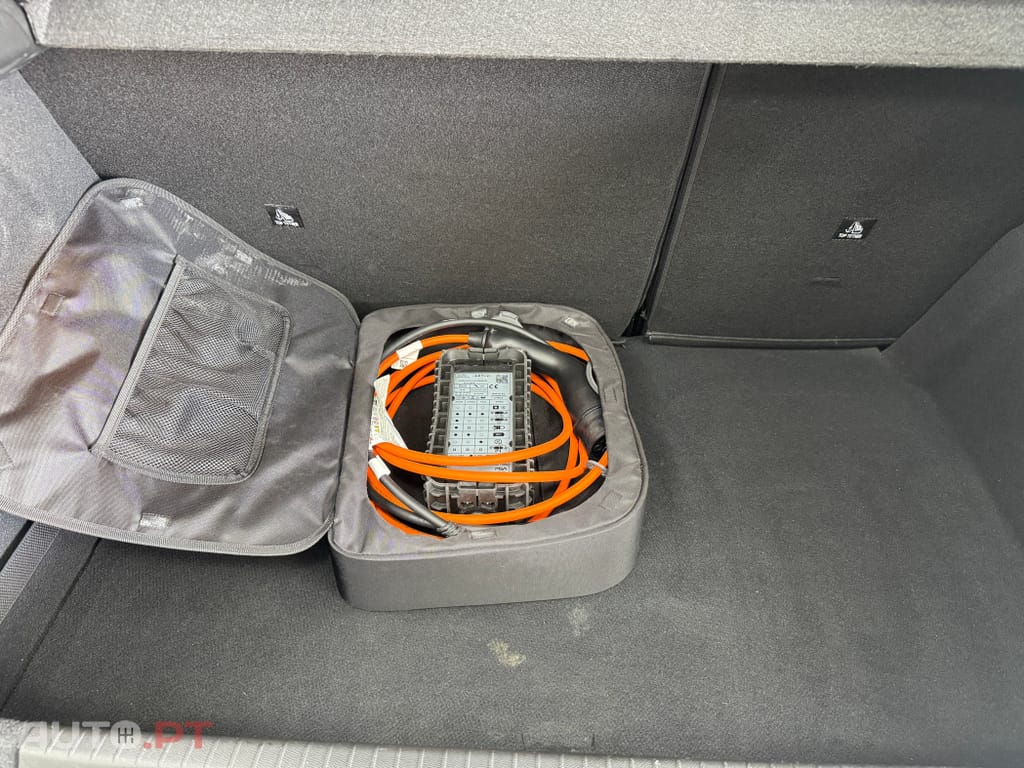 Peugeot E-208 50 kWh Active