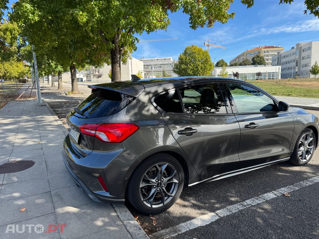 Ford Focus ST Line