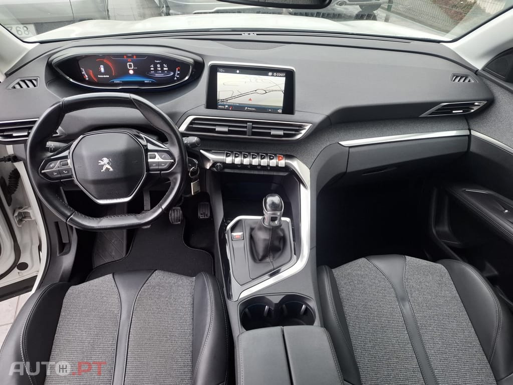 Peugeot 3008 1.2 PureTech Allure Pack