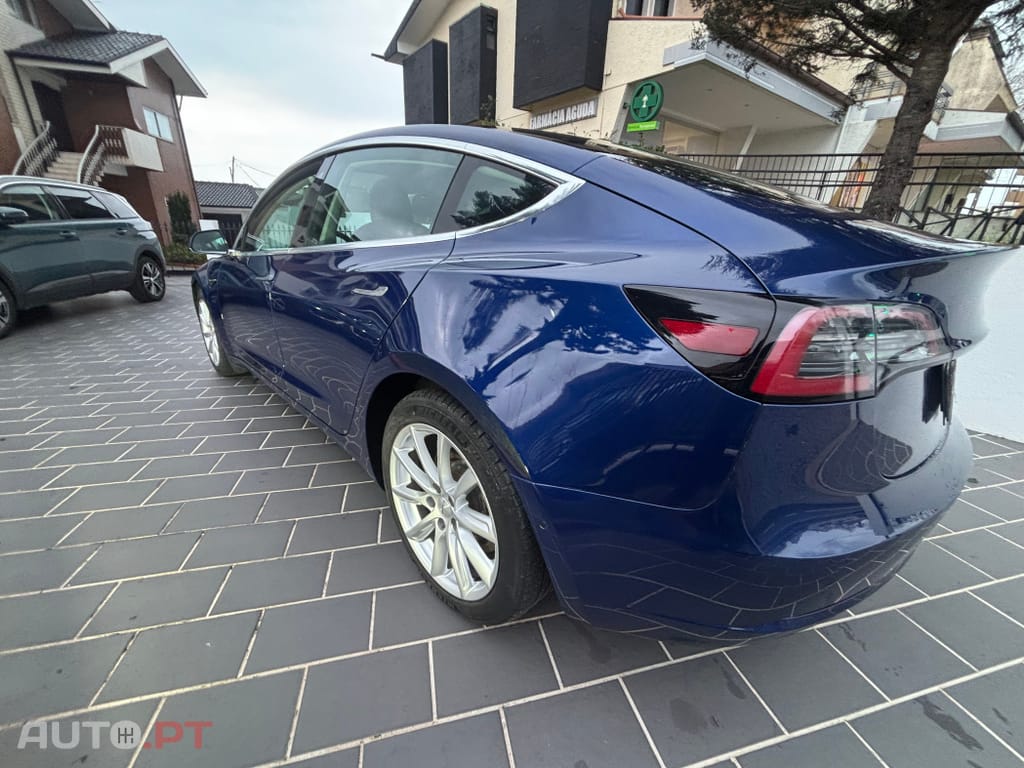 Tesla Model 3 Standard Range Plus RWD