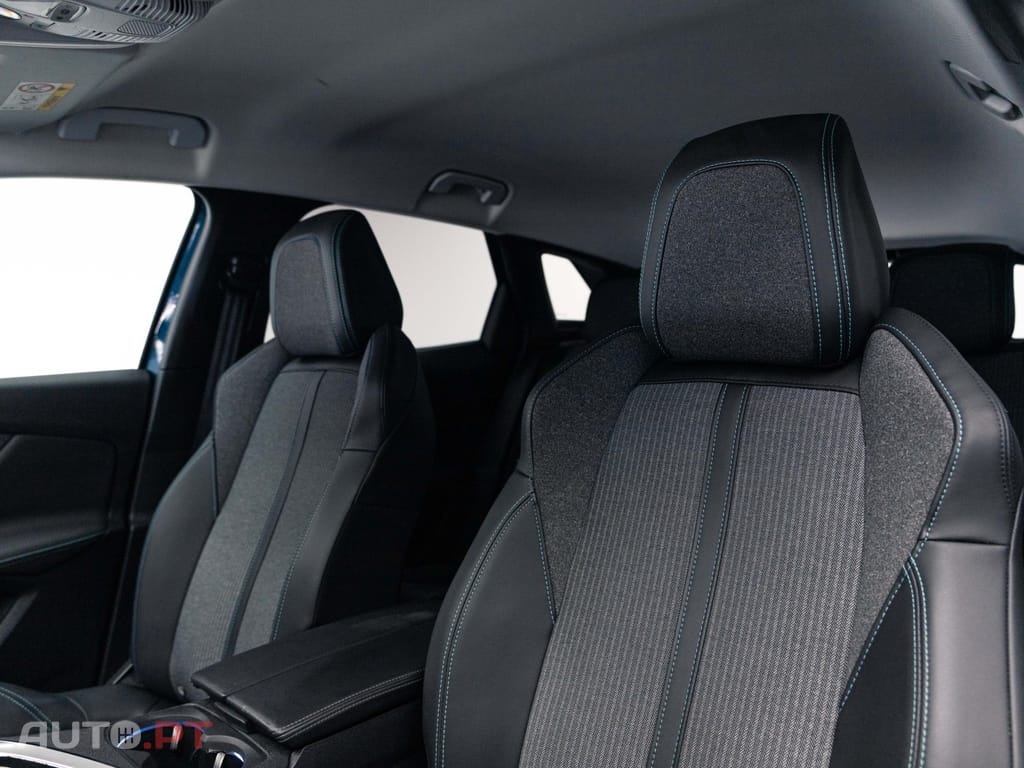Peugeot 3008 1.5 BlueHDi Allure EAT8