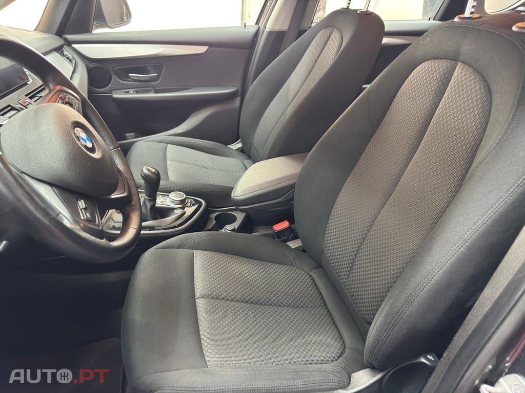 BMW 216 d Advantage
