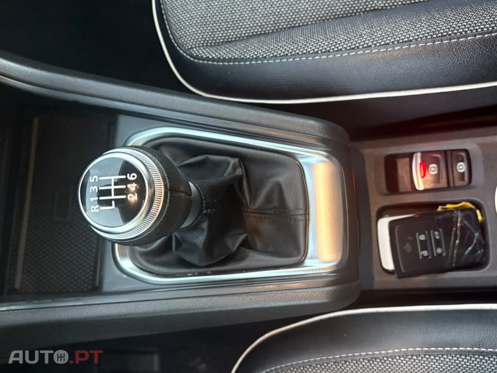 Renault Captur 1.0 tCE Intens