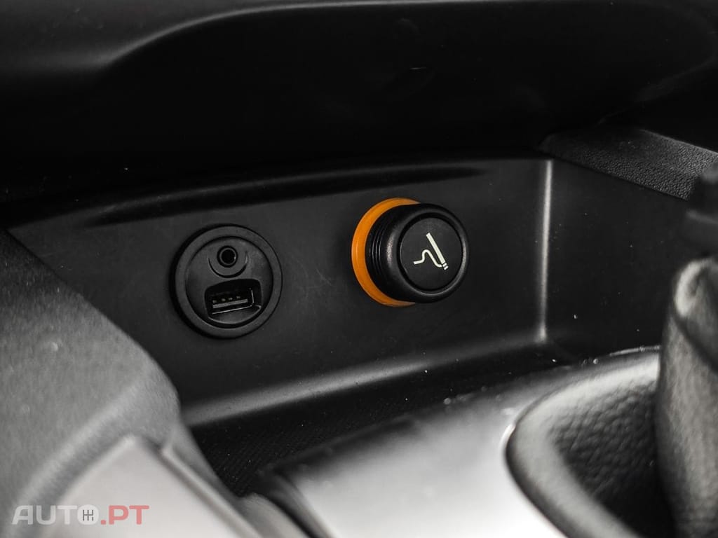 Citroen C4 1.2 e-THP Shine