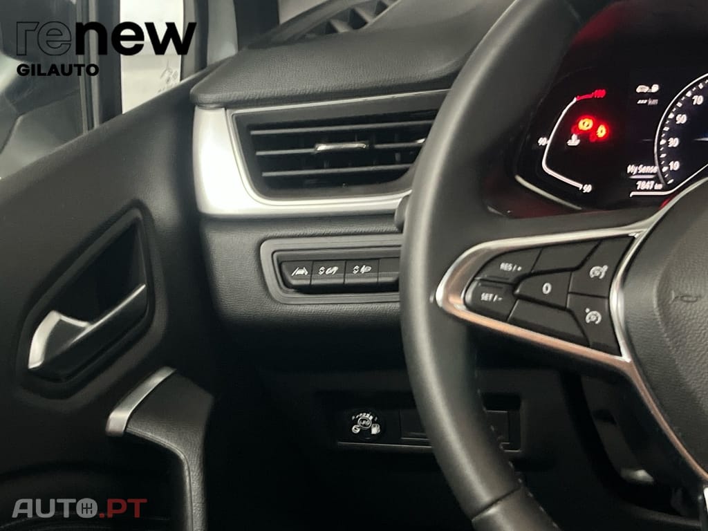 Renault Captur TECHNO